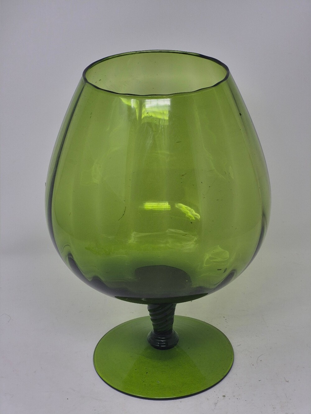 Empoli Style Geen Glass Brandy Snifter Style Twisted Stem Vase
